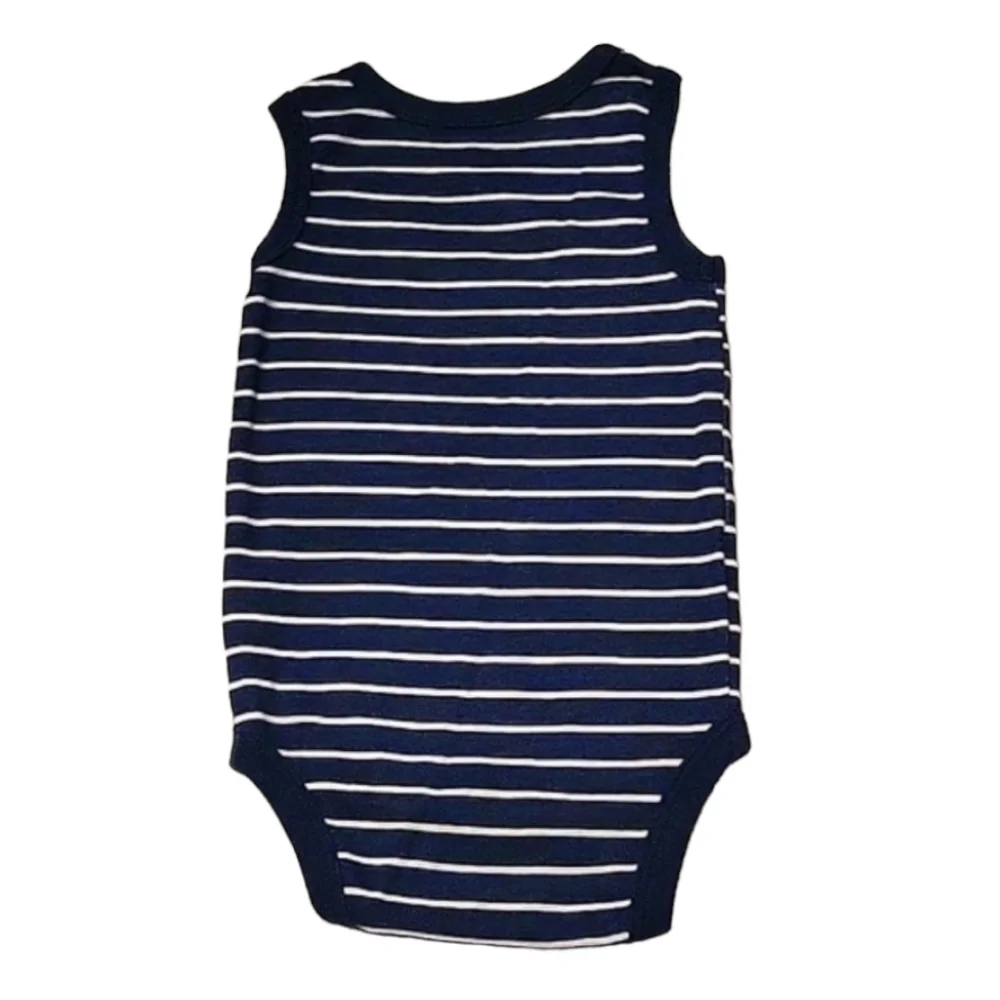 Gerber 7 Piece Infant Onesie Bodysuit & Sock Bundle